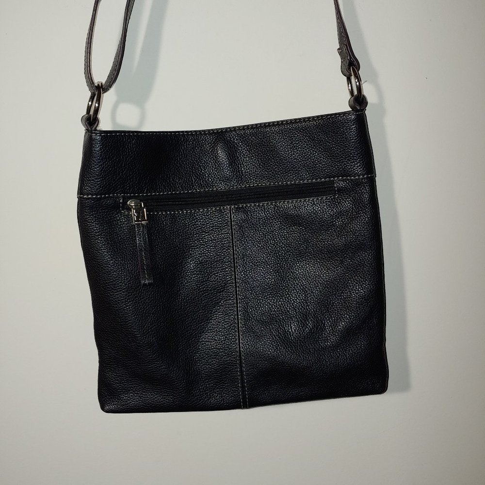 Tignanello Pebble Black Leather Hobo Bag - Picture 7 of 8